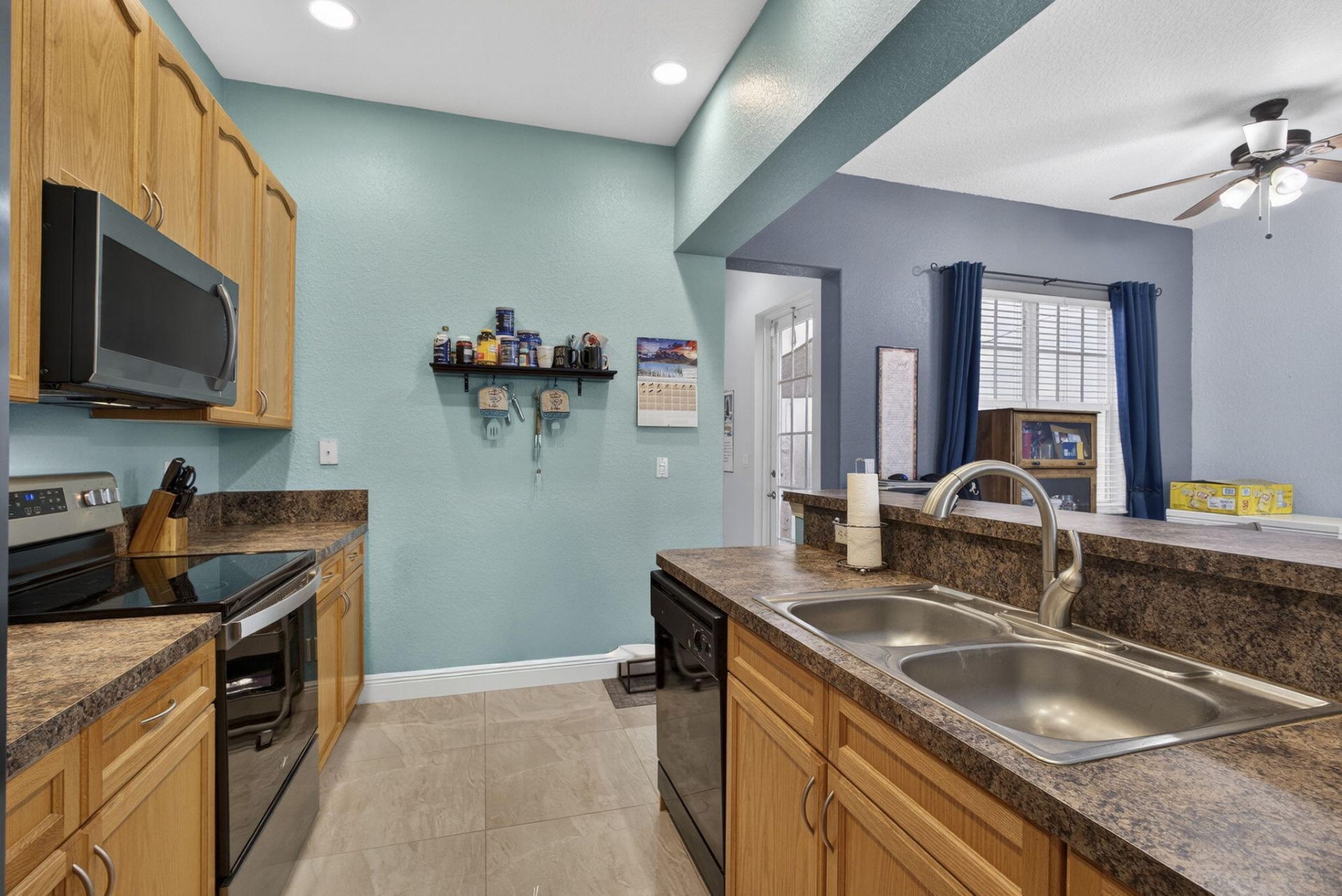 2520 NW 4th Street, Boynton Beach, FL 33426 Photo