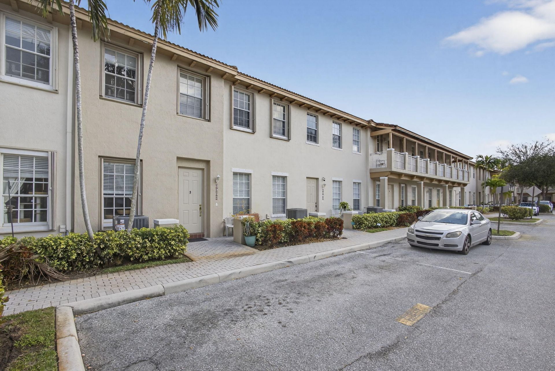 2520 NW 4th Street, Boynton Beach, FL 33426 Photo