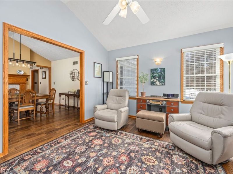 976 Rosemarie Circle, Wadsworth, OH 44281 Photo 13