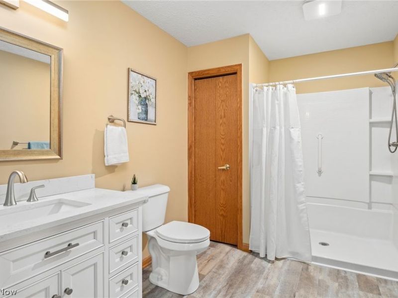 976 Rosemarie Circle, Wadsworth, OH 44281 Photo 22