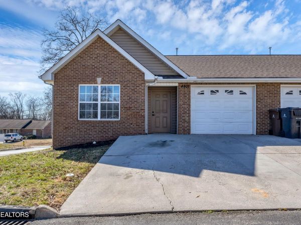 4801 White Poplar Way, Knoxville, TN 37912
