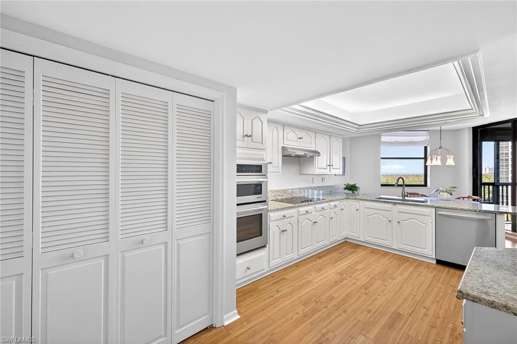6075 Pelican Bay Blvd, Unit 706, Naples, FL 34108 Photo