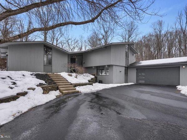 36 BLUE STONE COURT, CHADDS FORD, PA 19317