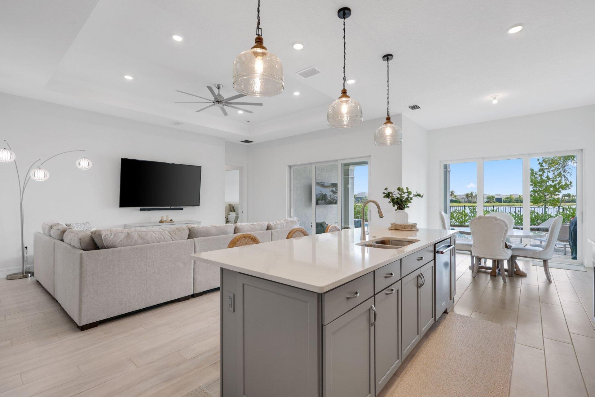 10466 Northbrook Circle, West Palm Beach, FL 33412 Photo