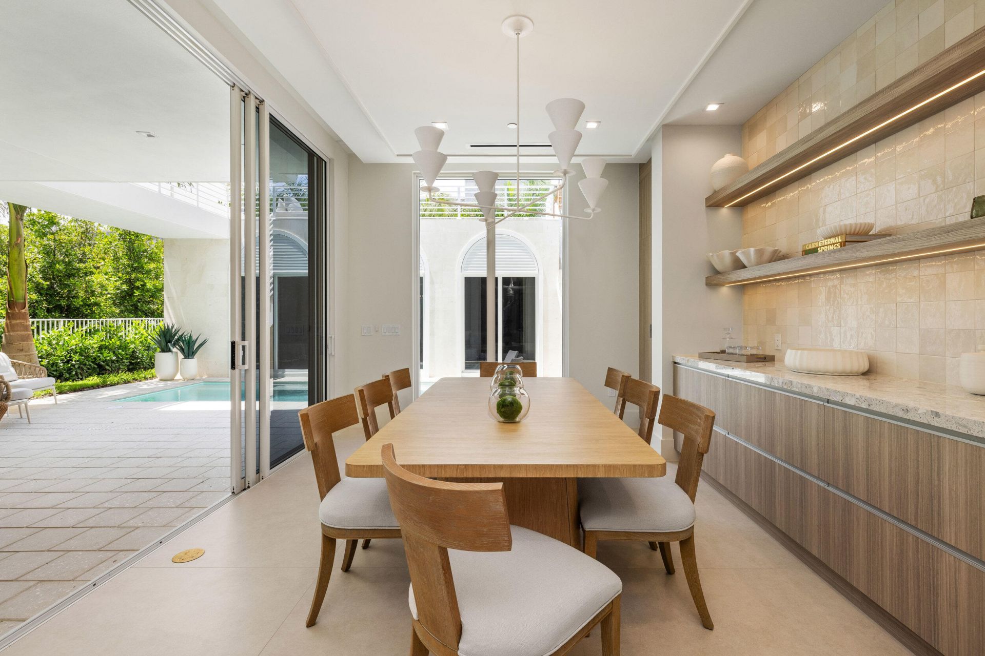 816 Palm Trail, Delray Beach, FL 33483 Photo