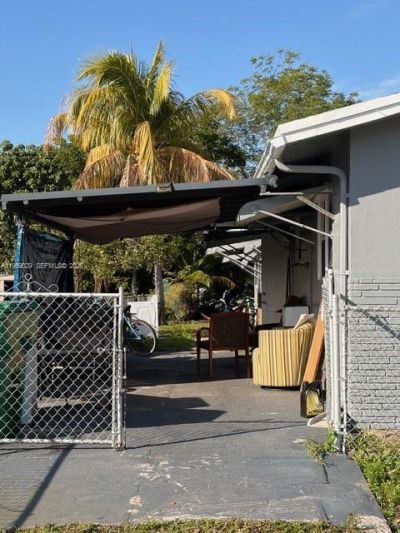 1913 SW Gardenia Rd, Fort Lauderdale, FL 33317 Photo