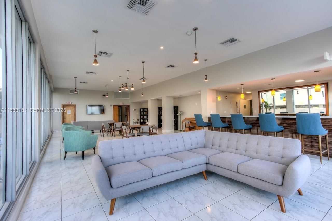 9225 Collins Ave, Unit 302, Surfside, FL 33154 Photo