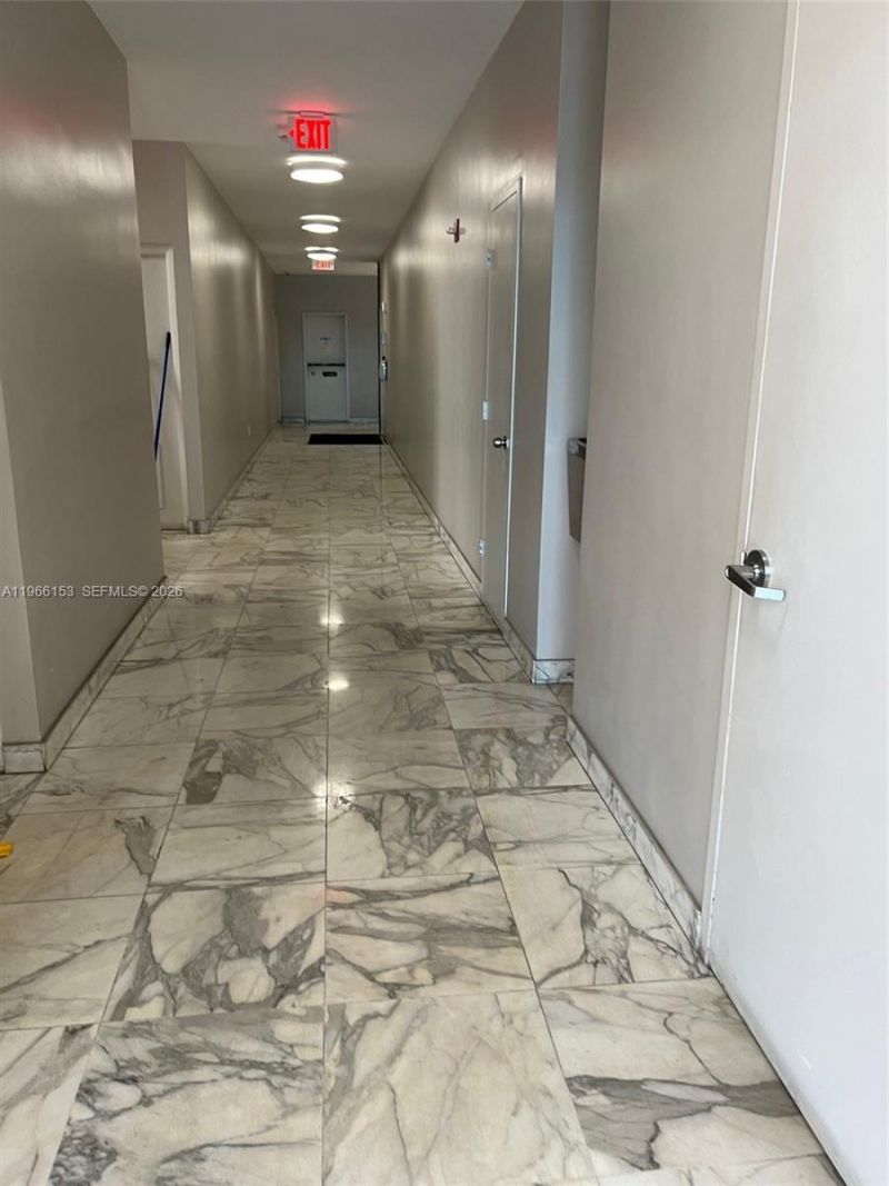 9225 Collins Ave, Unit 302, Surfside, FL 33154 Photo