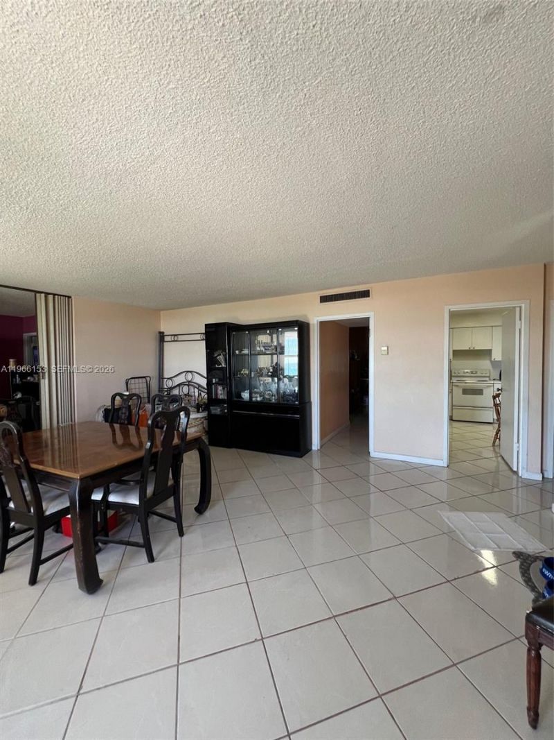 9225 Collins Ave , Unit 302, Surfside, FL 33154 Photo