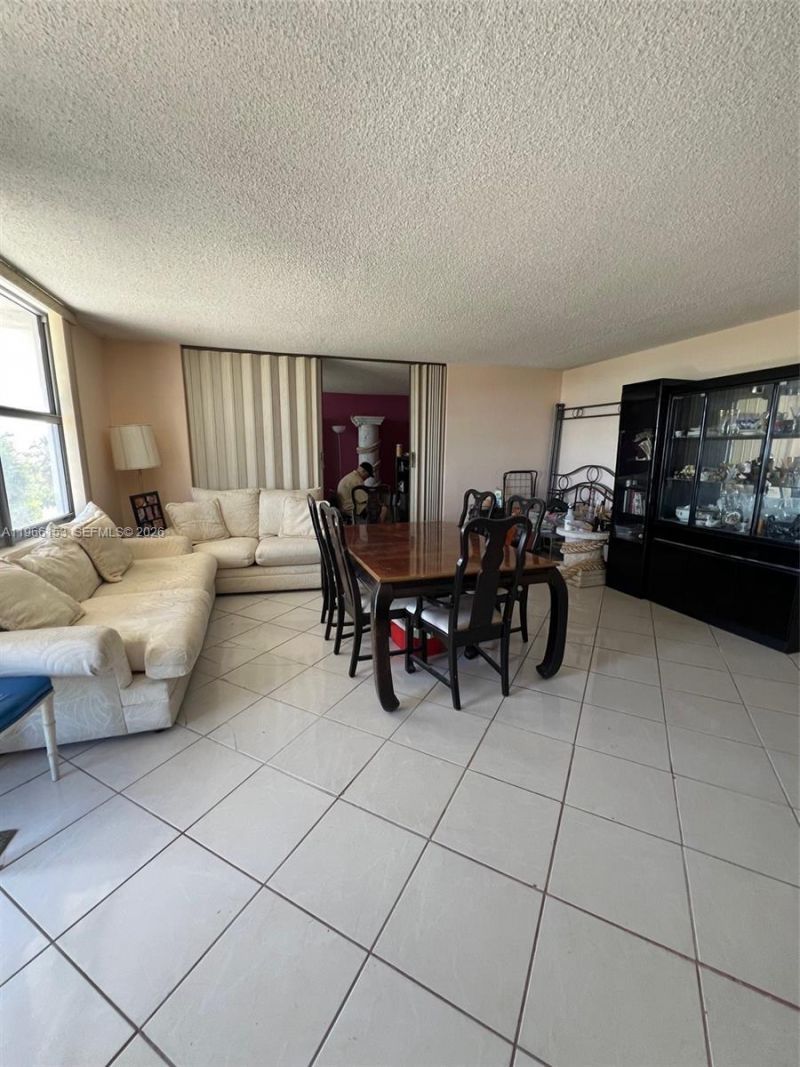 9225 Collins Ave , Unit 302, Surfside, FL 33154 Photo