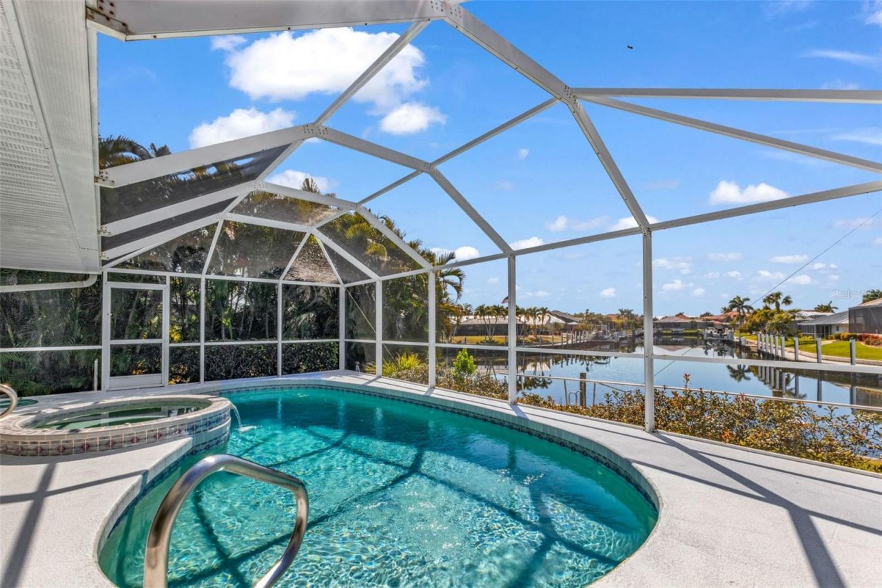 155 Crescent Drive, Punta Gorda, FL 33950 Photo