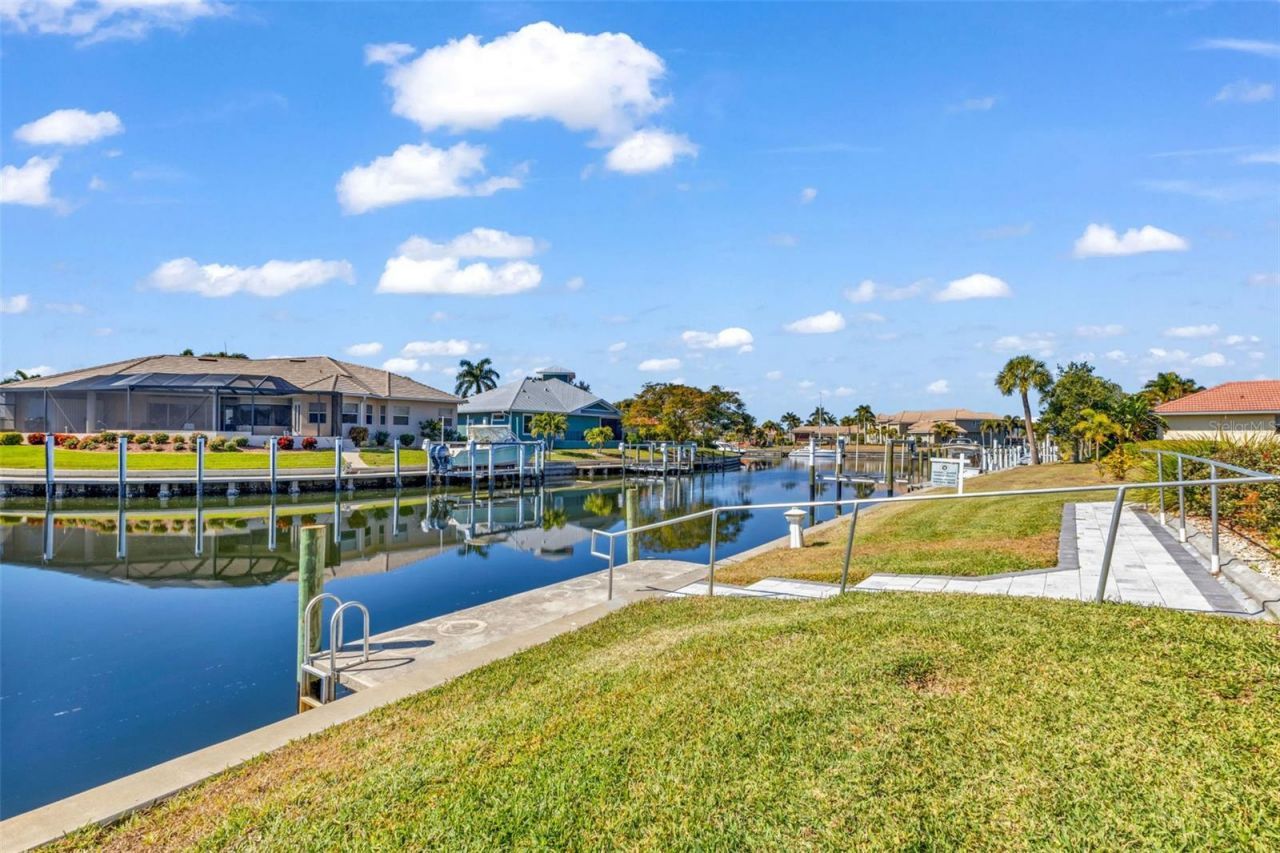 155 Crescent Drive, Punta Gorda, FL 33950 Photo