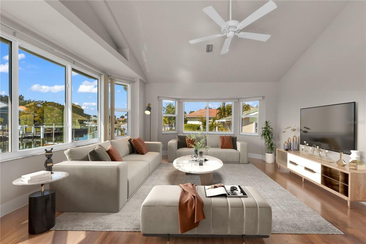 155 Crescent Drive, Punta Gorda, FL 33950 Photo
