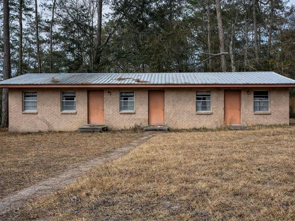 355 SW MARVIN BURNETT ROAD, LAKE CITY, FL 32025