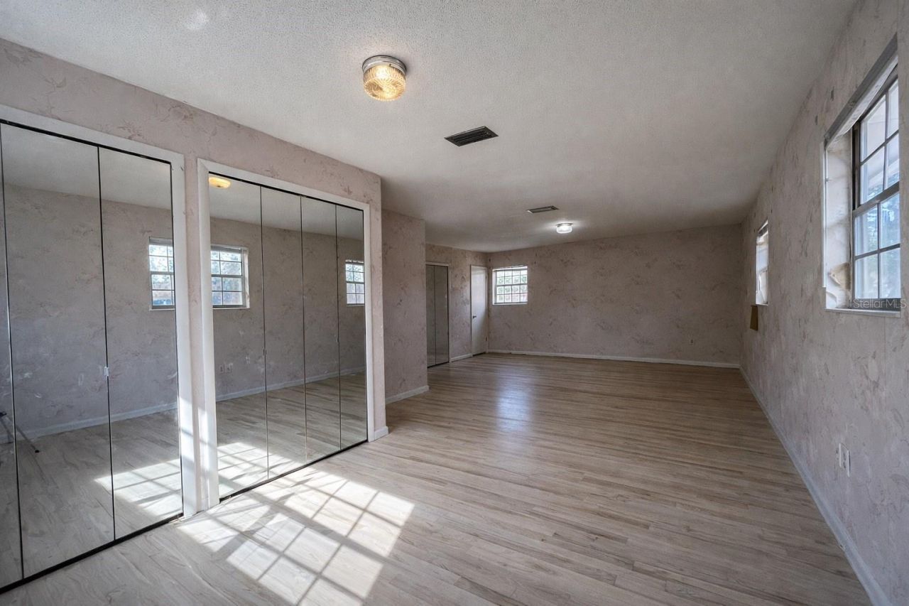 355 SW Marvin Burnett Road, Lake City, FL 32025 Photo