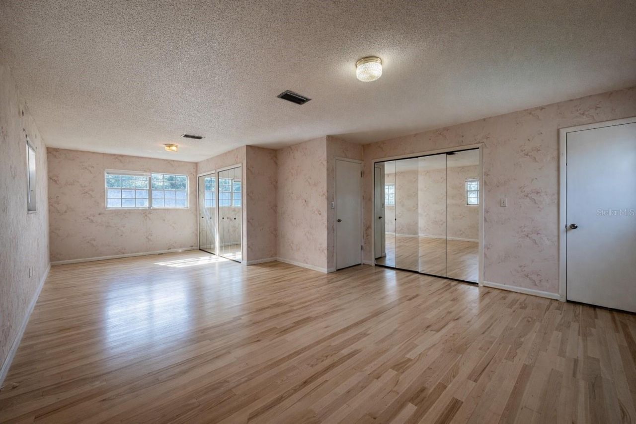 355 SW Marvin Burnett Road, Lake City, FL 32025 Photo