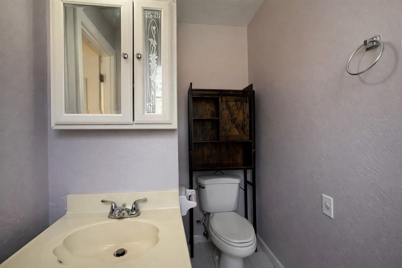 355 SW Marvin Burnett Road, Lake City, FL 32025 Photo