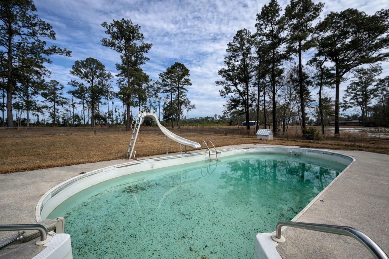 355 SW Marvin Burnett Road, Lake City, FL 32025 Photo