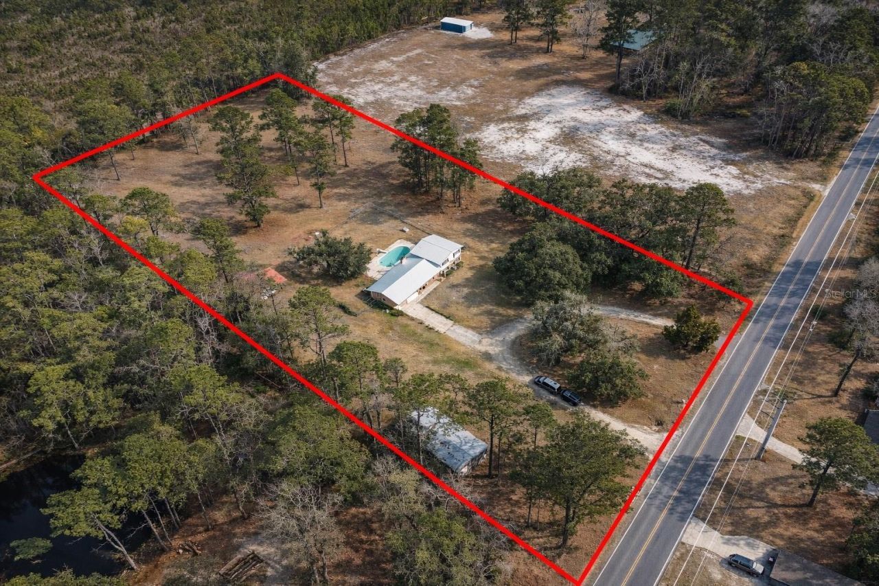 355 SW Marvin Burnett Road, Lake City, FL 32025 Photo