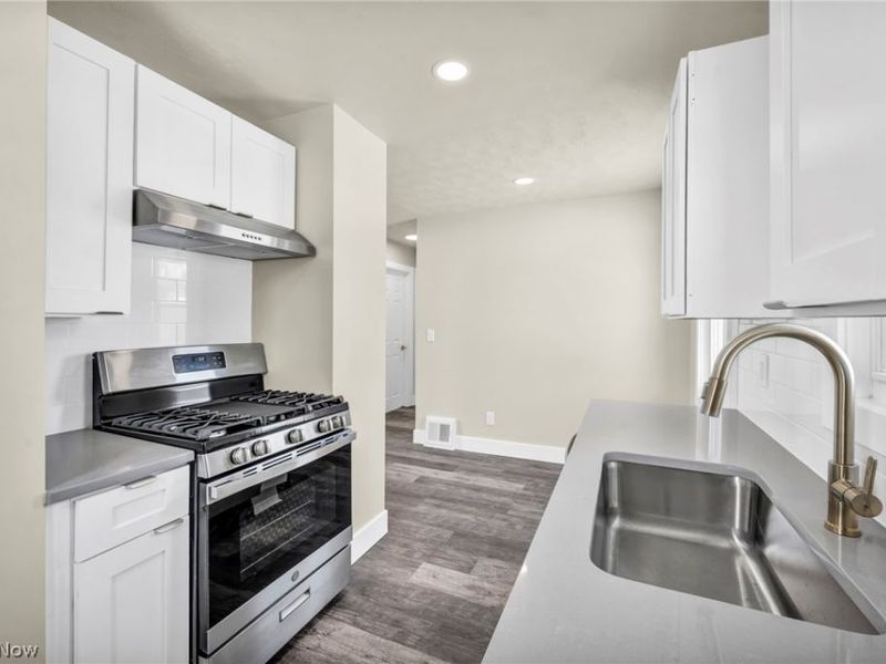 20261 Fuller Avenue, Euclid, OH 44123 Photo 10