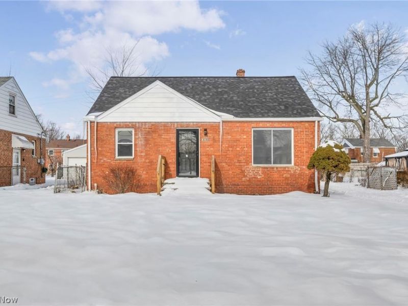 20261 Fuller Avenue, Euclid, OH 44123 Photo 2