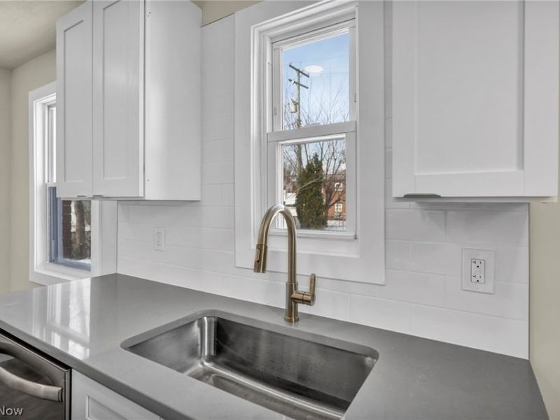 20261 Fuller Avenue, Euclid, OH 44123 Photo 3