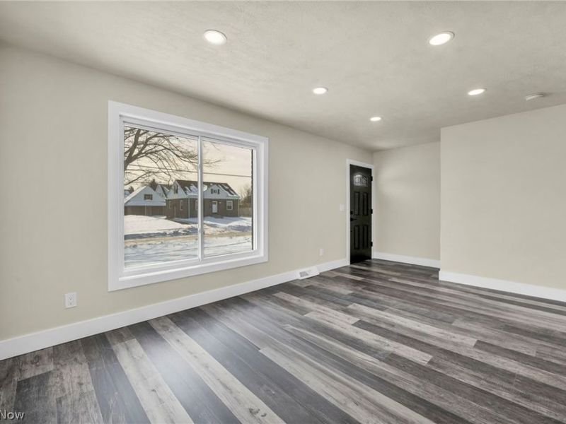 20261 Fuller Avenue, Euclid, OH 44123 Photo 36