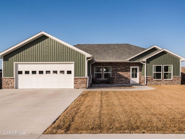 196 COUNTY ROAD 371 , Holts Summit, MO 65043