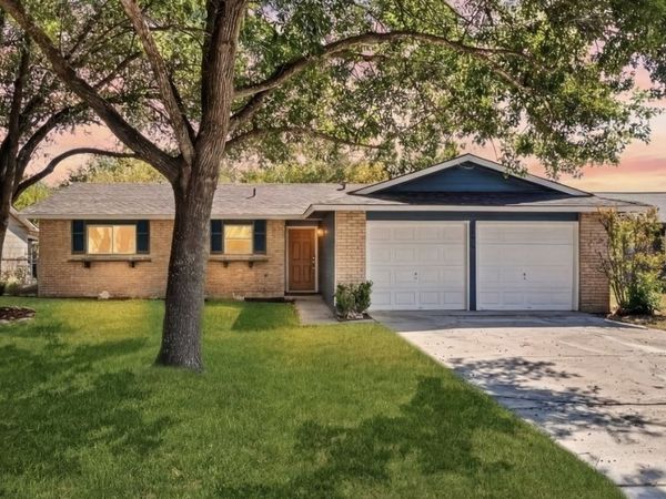 5122 Binz Engleman Rd, Kirby, TX 78219