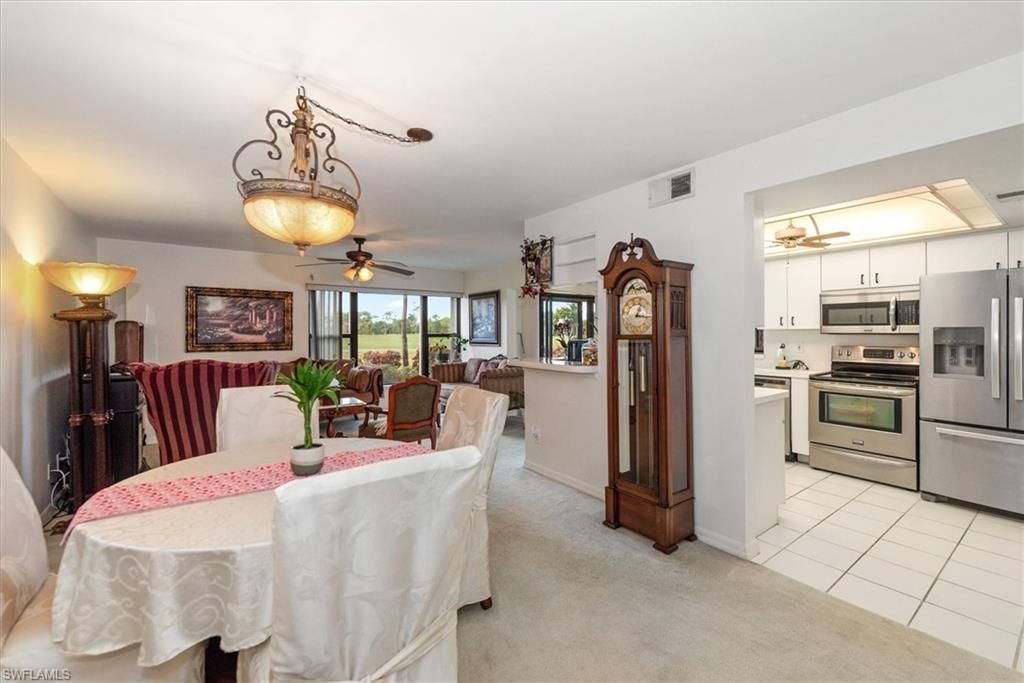 5825 Trailwinds Dr, Unit 414, Fort Myers, FL 33907 Photo