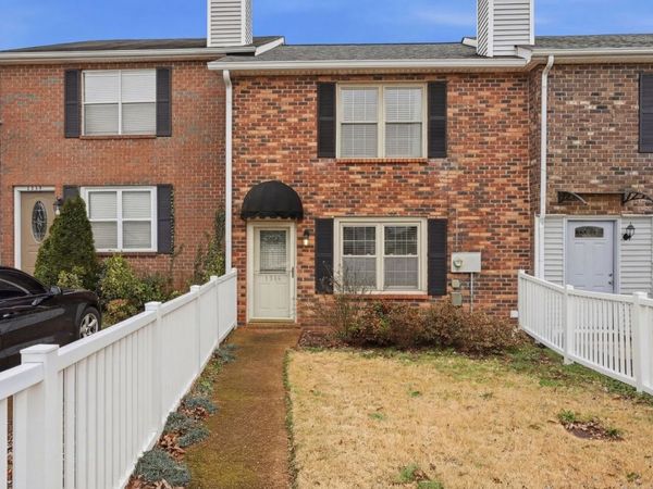 1314 Priest Woods Ct, Nashville, TN 37214