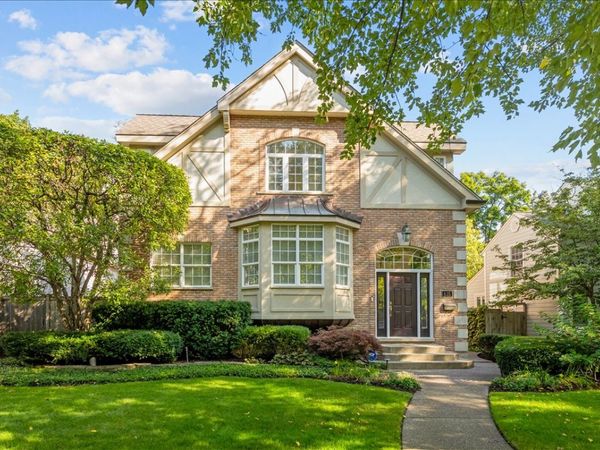 635 Melrose Avenue, Kenilworth, IL 60043