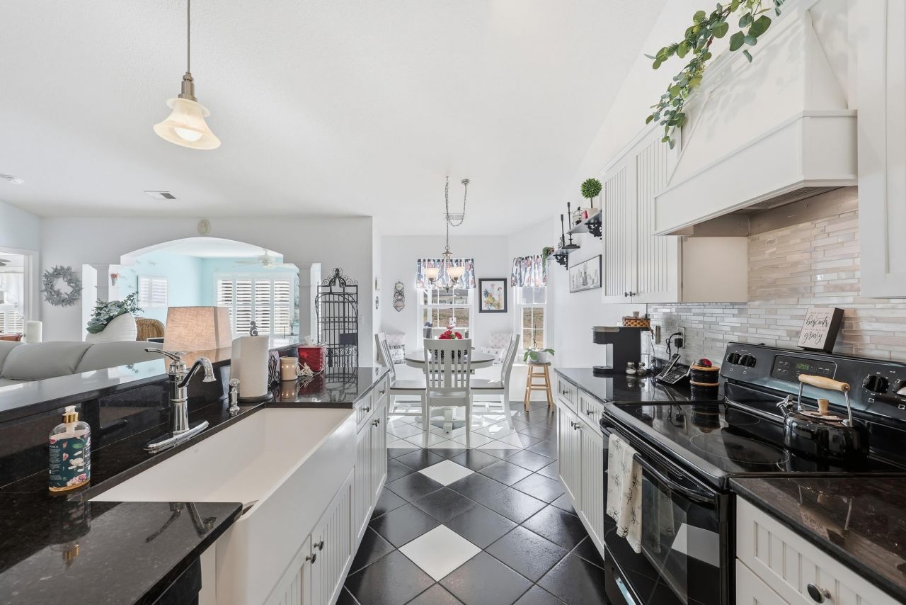 367 Mckendree Ln.  Photo 11