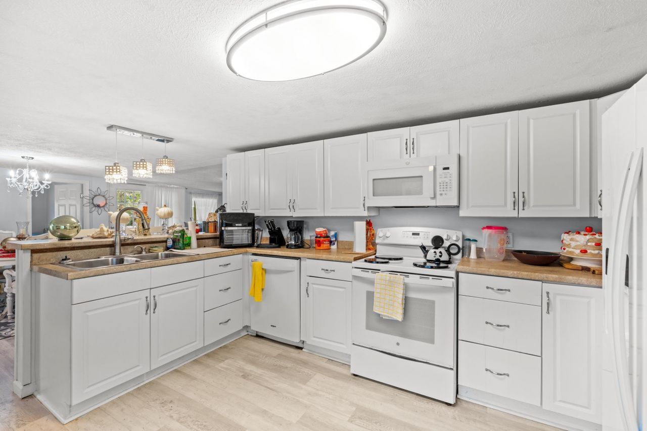 1505 Aries Ln. Photo 10