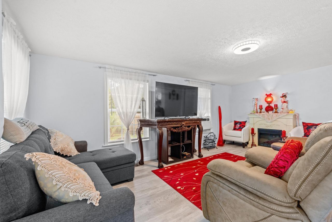 1505 Aries Ln. Photo 9