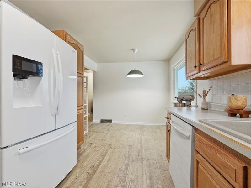 4656 Pinegrove Avenue, Austintown, OH 44515 Photo 11