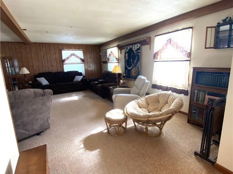 400 Lyons Avenue, East Palestine, OH 44413 Photo 13