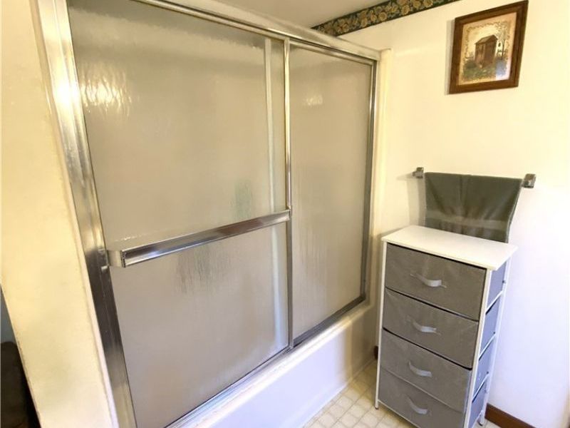 400 Lyons Avenue, East Palestine, OH 44413 Photo 24