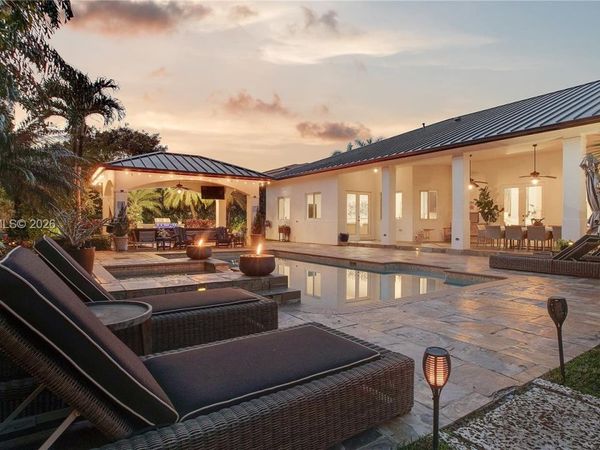 8050 SW 175th St , Palmetto Bay, FL 33157