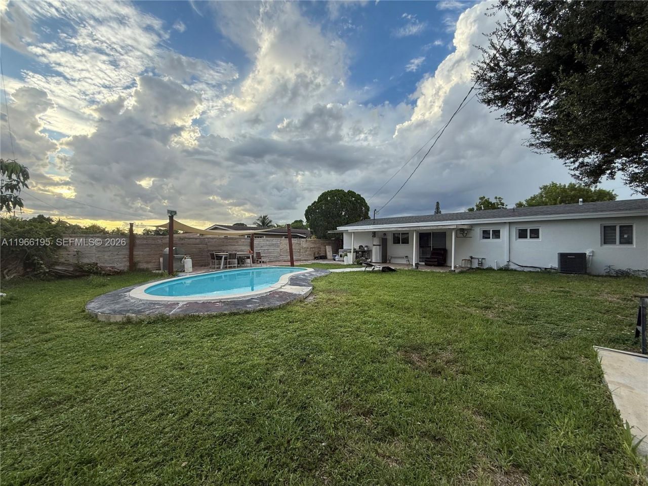 1950 NW 190th Ter , Miami Gardens, FL 33056 Photo