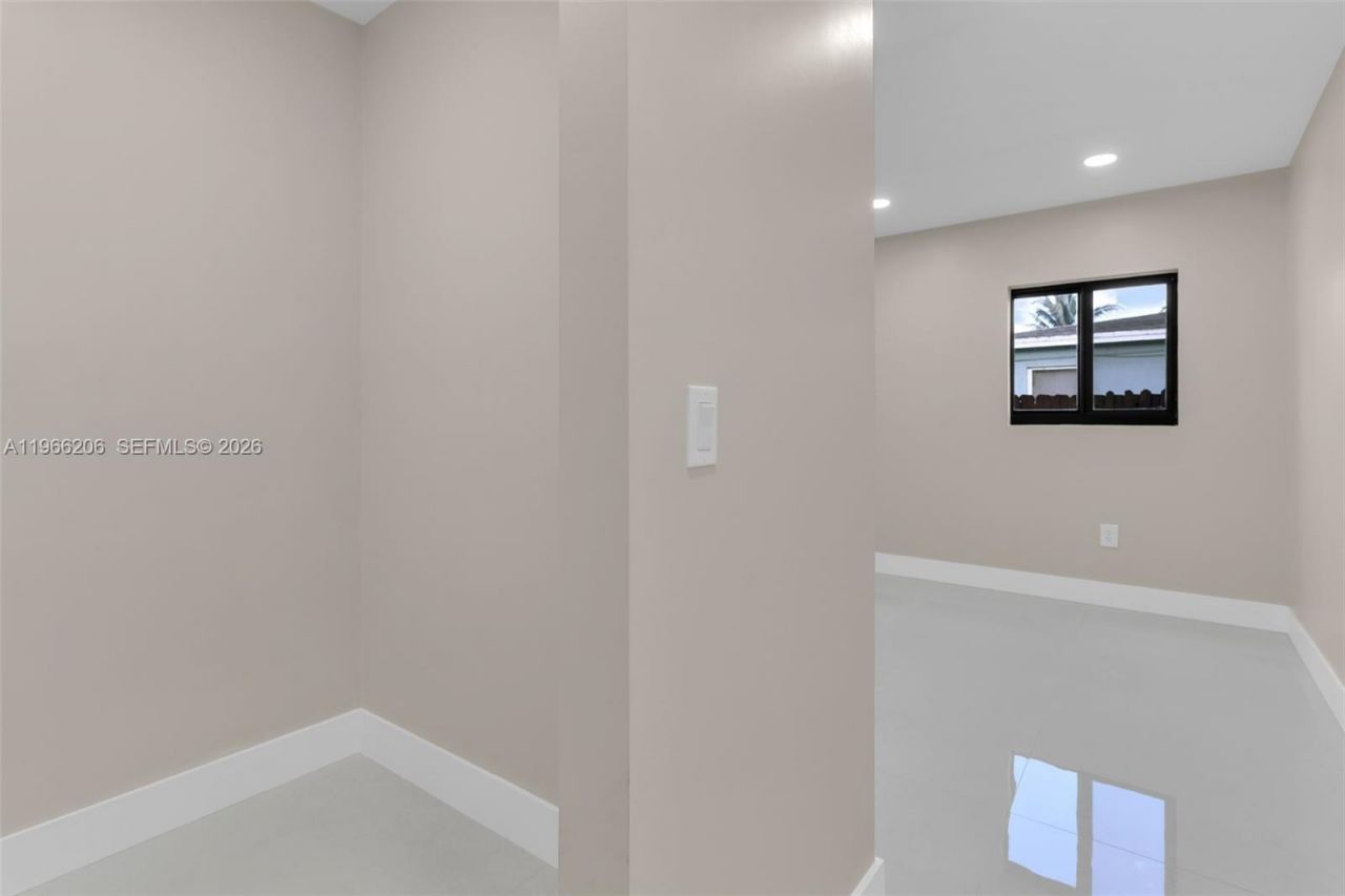 18765 SW 316th Ter, Homestead, FL 33030 Photo