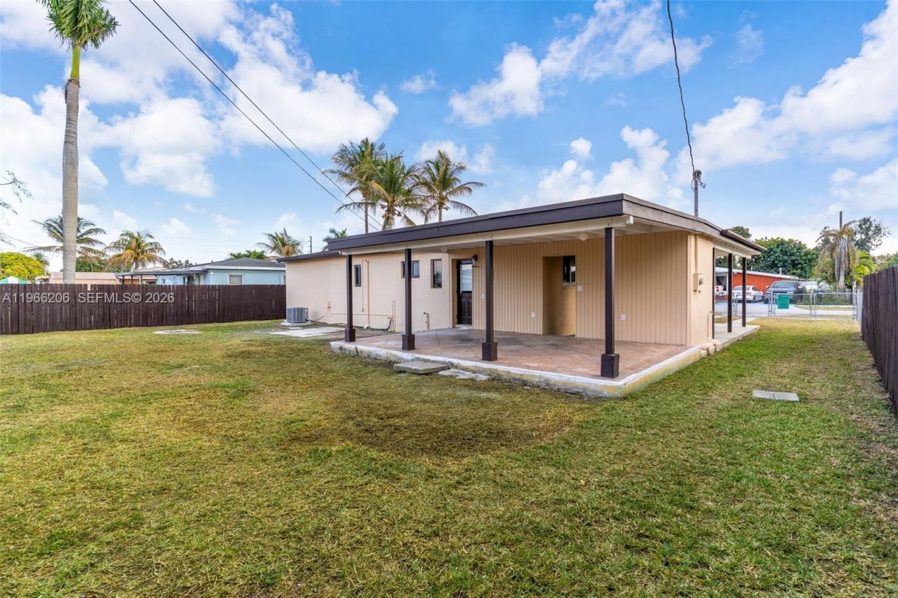 18765 SW 316th Ter, Homestead, FL 33030 Photo