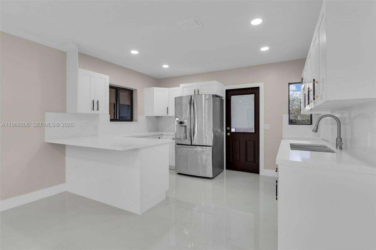 18765 SW 316th Ter, Homestead, FL 33030 Photo