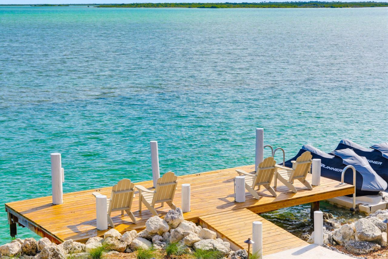 77 Bay Drive, Saddle Bunch, FL 33040 Photo