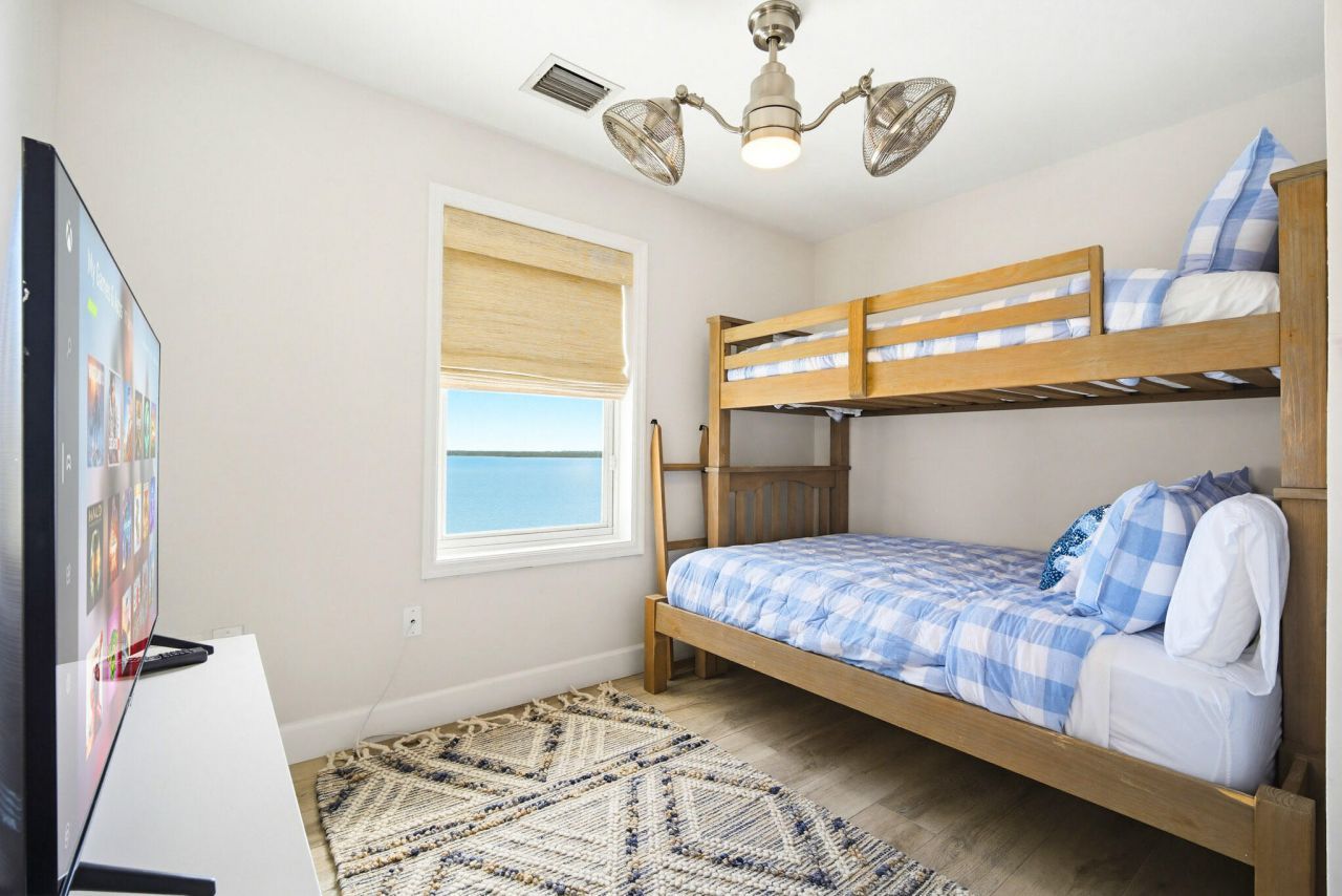 77 Bay Drive, Saddle Bunch, FL 33040 Photo