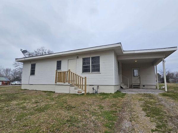11 McClung St, Phil Campbell, AL