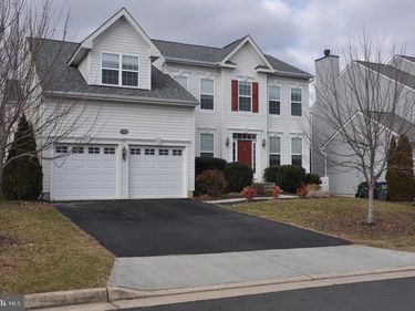 17667 CLEVELAND PARK DRIVE, ROUND HILL, VA 20141