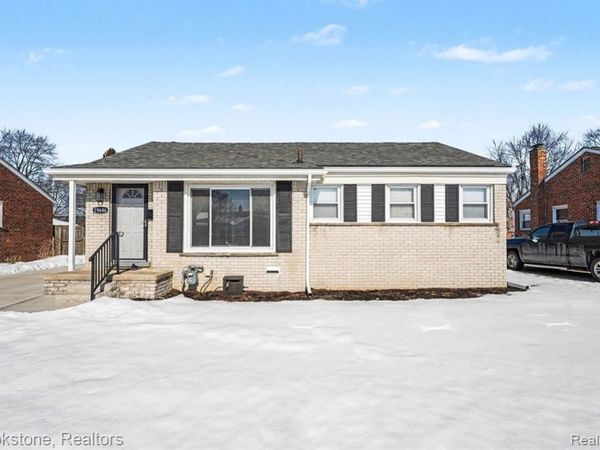 29646 Robert Drive, Livonia, MI 48150