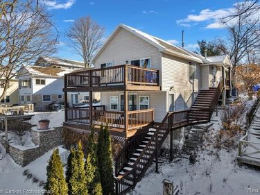 11050 Charles Drive, Argentine Twp, MI 48418