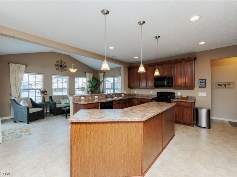 9062 Franklin Drive, North Ridgeville, OH 44039 Photo 18